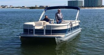 Do you tip when you rent a pontoon boat